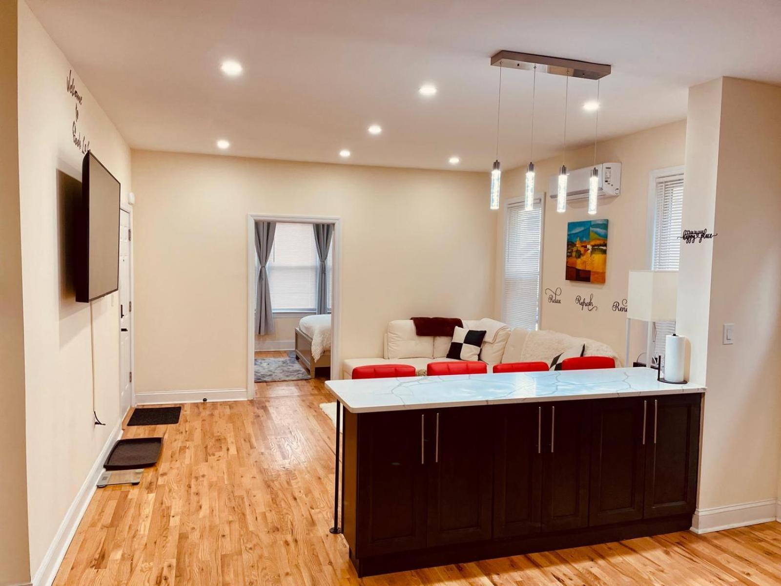 Апартаменты Ooohlala! 2 Beds And 2 Full Baths W/Free Parking Ньюарк Экстерьер фото