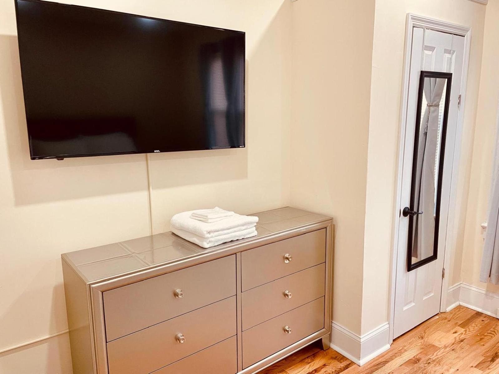 Апартаменты Ooohlala! 2 Beds And 2 Full Baths W/Free Parking Ньюарк Экстерьер фото