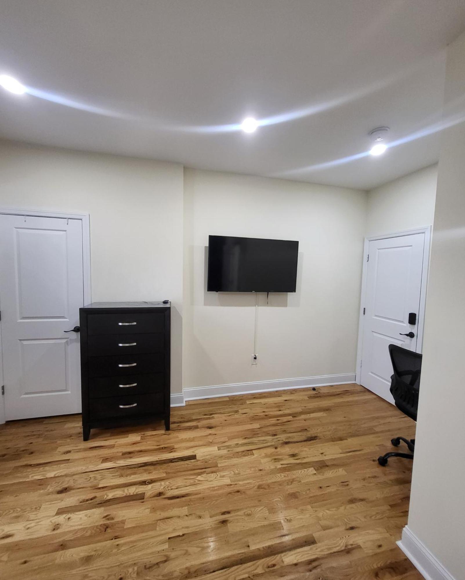 Апартаменты Ooohlala! 2 Beds And 2 Full Baths W/Free Parking Ньюарк Экстерьер фото